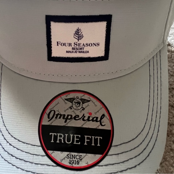 FOUR SEASONS MAUI VISOR! ✨ - Picture 2 of 4